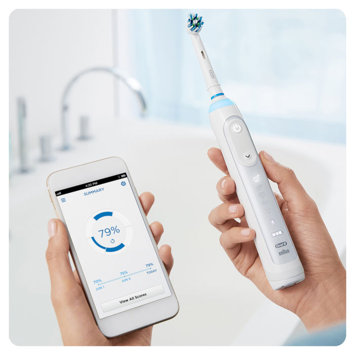 Oral-B - Spazzolino Elettrico Genius 10100S Bianco - Farmando.it